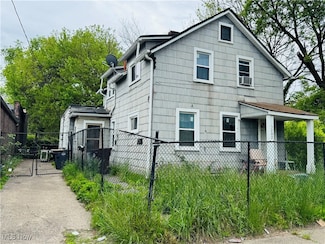 5202 Track Ave, Cleveland, OH 44127