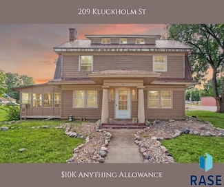 209 Kluckholm St, Montrose, SD 57048