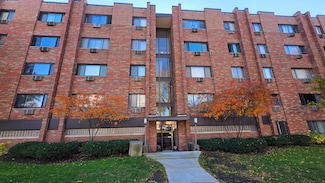 5310 N Chester Ave Unit 223, Chicago, IL 60656