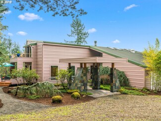 9405 NW Kaiser Rd, Portland, OR 97231