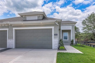 24110 W 95th St, Lenexa, KS 66227