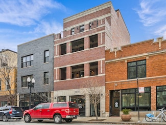 3828 N Lincoln Ave Unit 2, Chicago, IL 60613