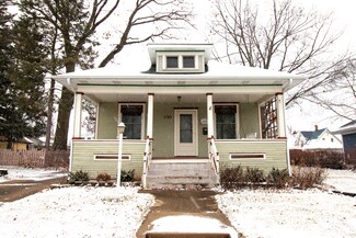 1127 Morton Ave, Elgin, IL 60120