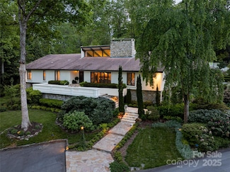 69 Forest Rd, Asheville, NC 28803