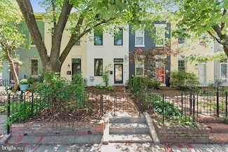 1537 C St SE, Washington, DC 20003