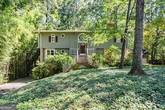 852 Hickory Dr SW, Marietta, GA 30064