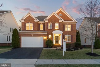 23268 Fallen Hills Dr, Ashburn, VA 20148