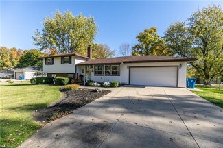 9593 Airlane Dr, MacEdonia, OH 44056