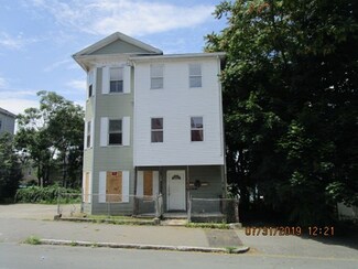 70 Fox St, Worcester, MA 01604