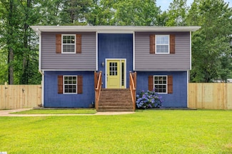 4 Wiberg Ct, Travelers Rest, SC 29690