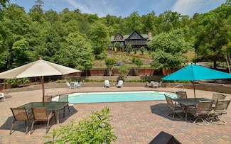 480 Toccoa River Ln, Mineral Bluff, GA 30559