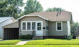 217 E 14th St N, Newton, IA 50208