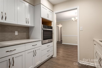 4739 Hedgemore Dr, Charlotte, NC 28209