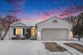 1731 Village Cir, Mishawaka, IN 46545