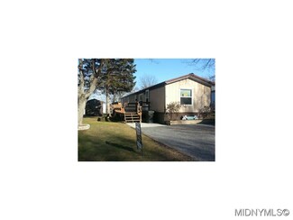 47 Brett St, Verona, NY 13478