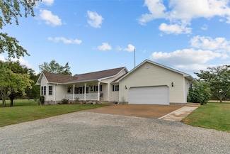 4152 Valley Forge Rd, Farmington, MO 63640