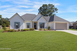 3402 Chuggie Ln, New Iberia, LA 70563
