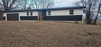 1001 Main St, Waverly, MO 64096