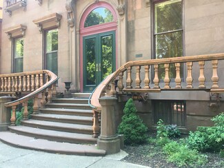 189 2nd St Unit Carriage House, Troy, NY 12180
