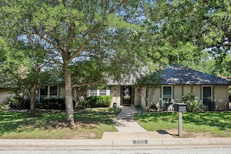 3105 Greenbrook Dr, Arlington, TX 76016