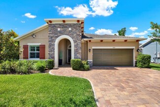 6909 Crestpoint Dr, Apollo Beach, FL 33572