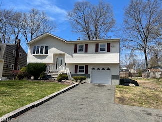 304 Idalroy Trail, Hopatcong, NJ 07843