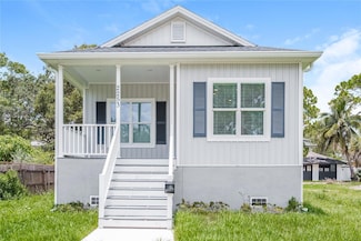 2253 8th St S, St. Petersburg, FL 33705