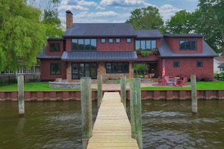 852 Newnman St, Saugatuck, MI 49453