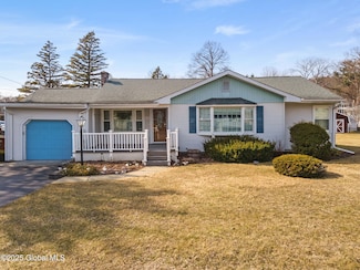 2351 Old Post Rd N, Castleton On Hudson, NY 12033