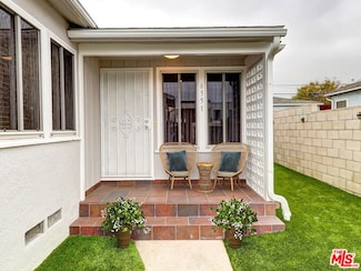 6551 W 86th Place, Los Angeles, CA 90045
