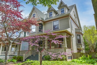 2846 N Stowell Ave, Milwaukee, WI 53211