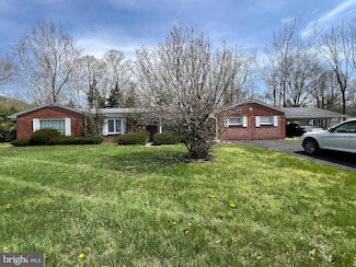201 Hill Creek Rd, Richlands, VA 24641