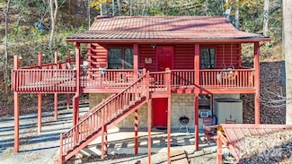306 Forget me Not Ln, Whittier, NC 28789