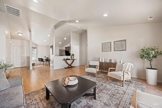 4064 N Alester Ave, Meridian, ID 83646