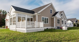 4 Sarahbeth Ln Unit 1, Rochester, MA 02770