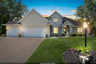 175 Burgundy Ct, Green Bay, WI 54302