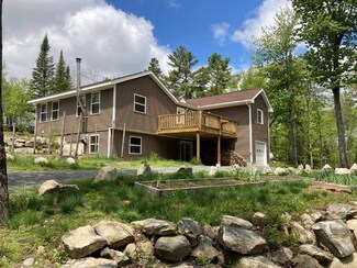 45 Eringlen Way, Canaan, NH 03741
