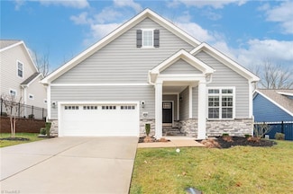 2433 Albemarle Ct, Winston-Salem, NC 27106