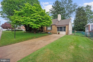 9655 Hoff St, Philadelphia, PA 19115