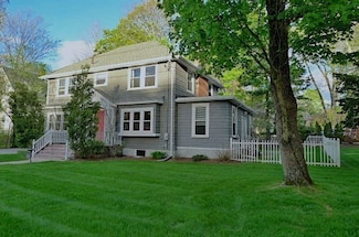 1754 Washington St, Auburndale, MA 02466