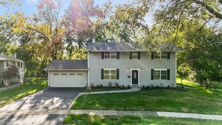 6528 Langley Ct, Woodridge, IL 60517