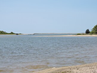 160 Plum Bush Point Rd, West Tisbury, MA 02568