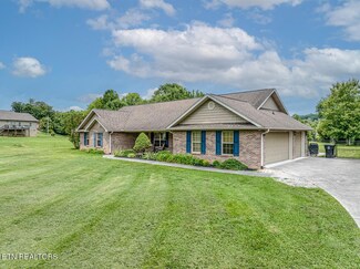 1725 River Mist Ln, Sevierville, TN 37876