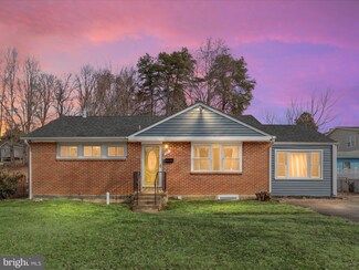 4002 Ronson Dr, Alexandria, VA 22310