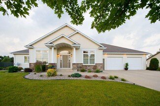 508 Vangsness St, Adams, MN 55909