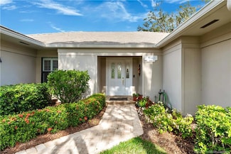 2102 NW Greenbriar Ln, Palm City, FL 34990