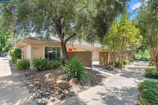 1508 Golden Rain Rd Unit 1, Walnut Creek, CA 94595