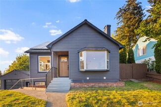 3202 11th St, Bremerton, WA 98312