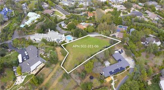 12138 Skyline Dr, Santa Ana, CA 92705