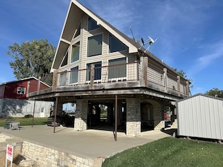 426 Lake Shore Dr, Craig, MO 64437